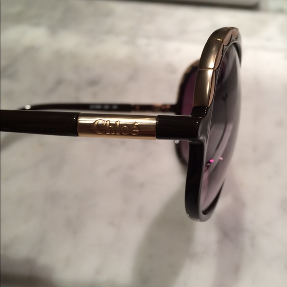 Chloe Oversized Sunnies - Picture 8 of 10